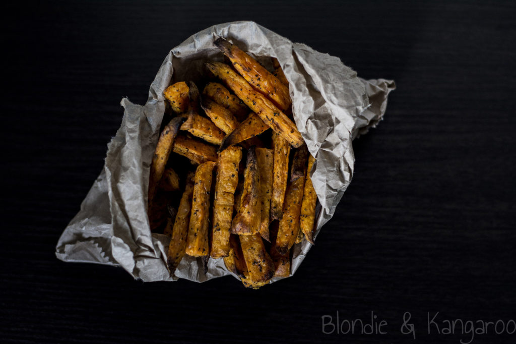 Frytki z batatów i guacamole/Sweet potato chips with guacamole