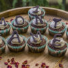 Czekoladowe babeczki nadziewane dżemem borówkowym/Chocolate cupcakes with blueberry jam