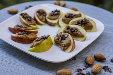 Migdałowo-czekoladowa przekąska z jabłkiem/Almond chocolate apple snack