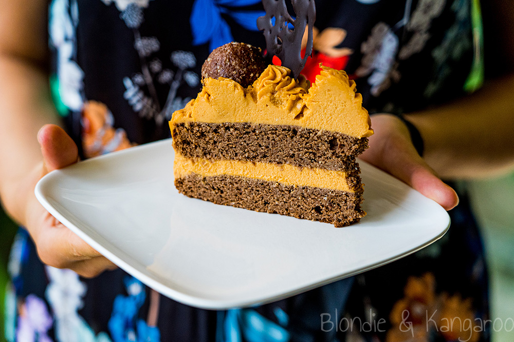 Tort czekoladowy z masłem orzechowym i batatem/Peanut butter chocolate cake with sweet potato
